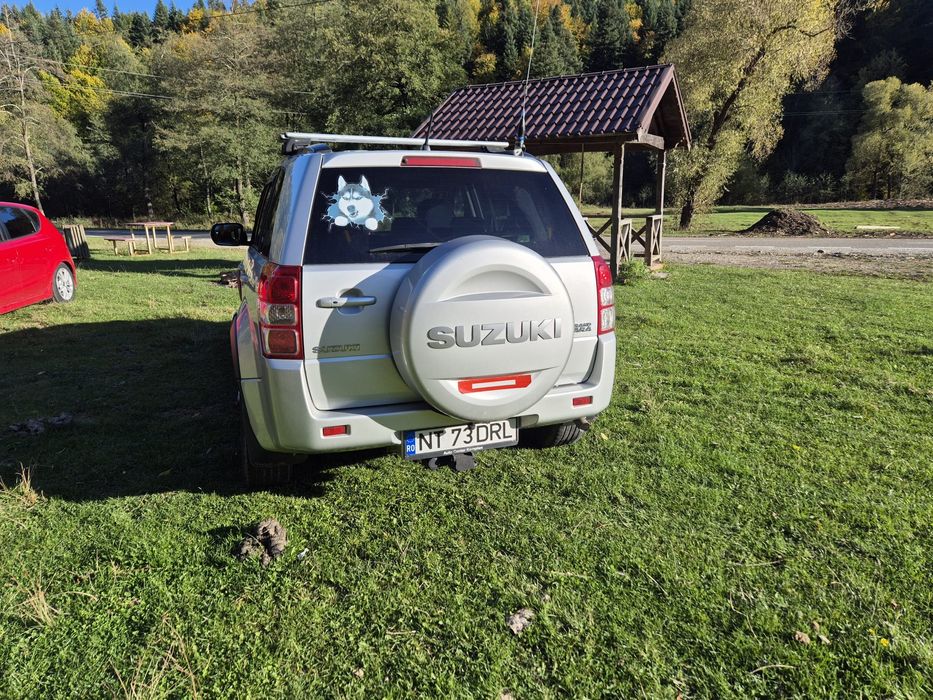 Vând Suzuki Grand Vitara