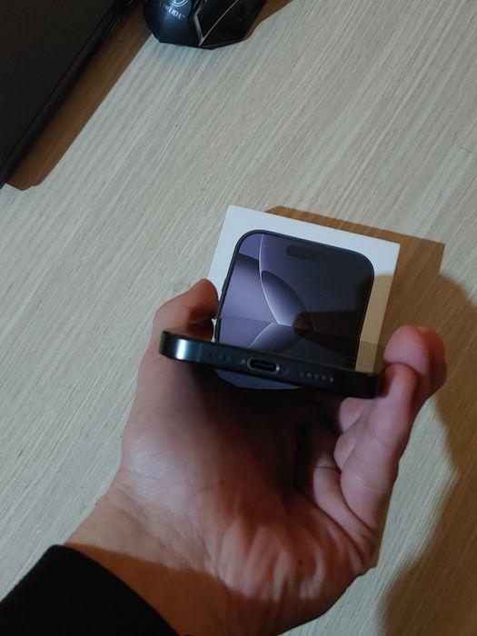 Iphone 16 pro 256 Sim