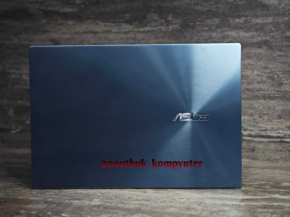 Мощный Asus Zenbook Duo