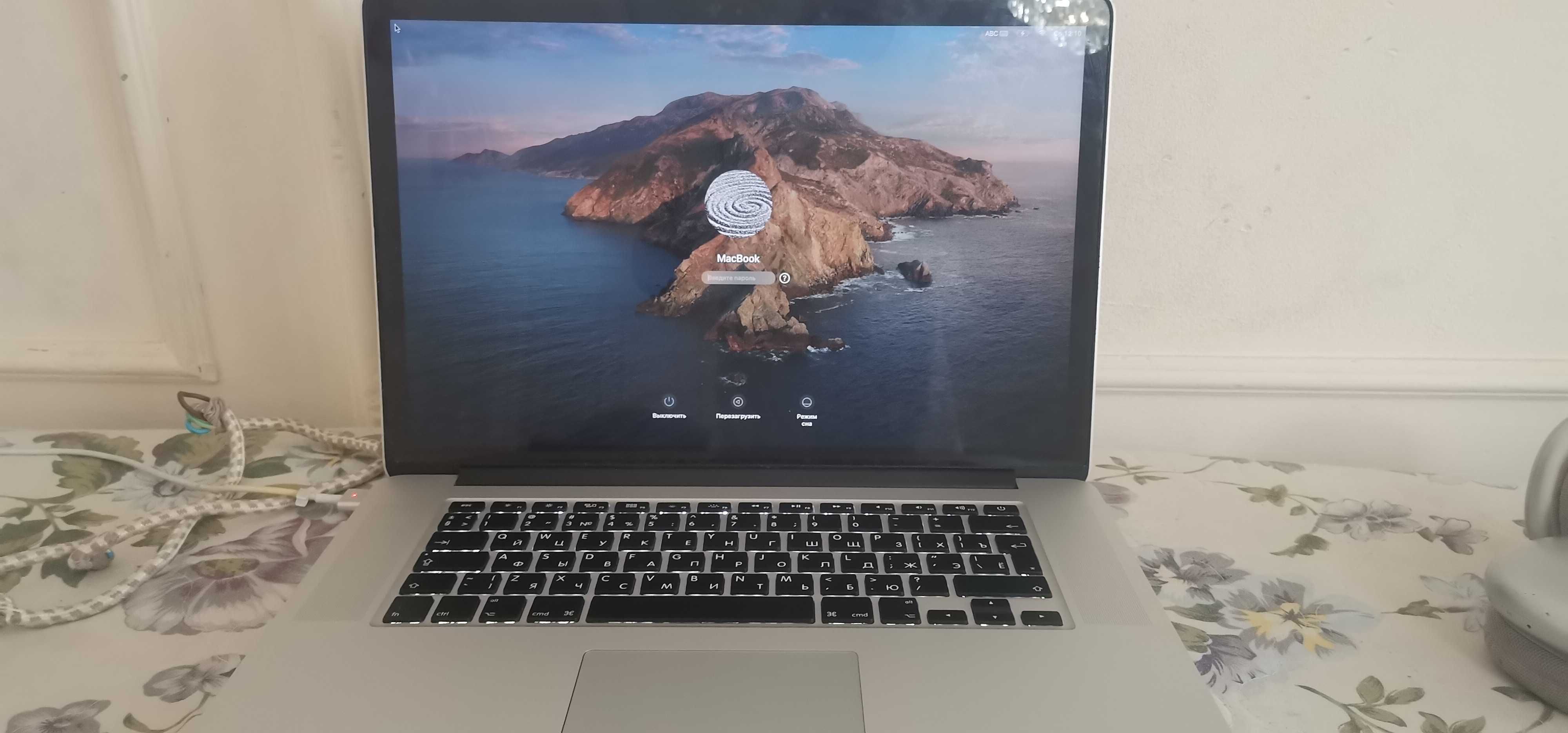 Macbook A1398, 256gb