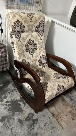 Продам срочно кресло качалку в идеальном состоянии