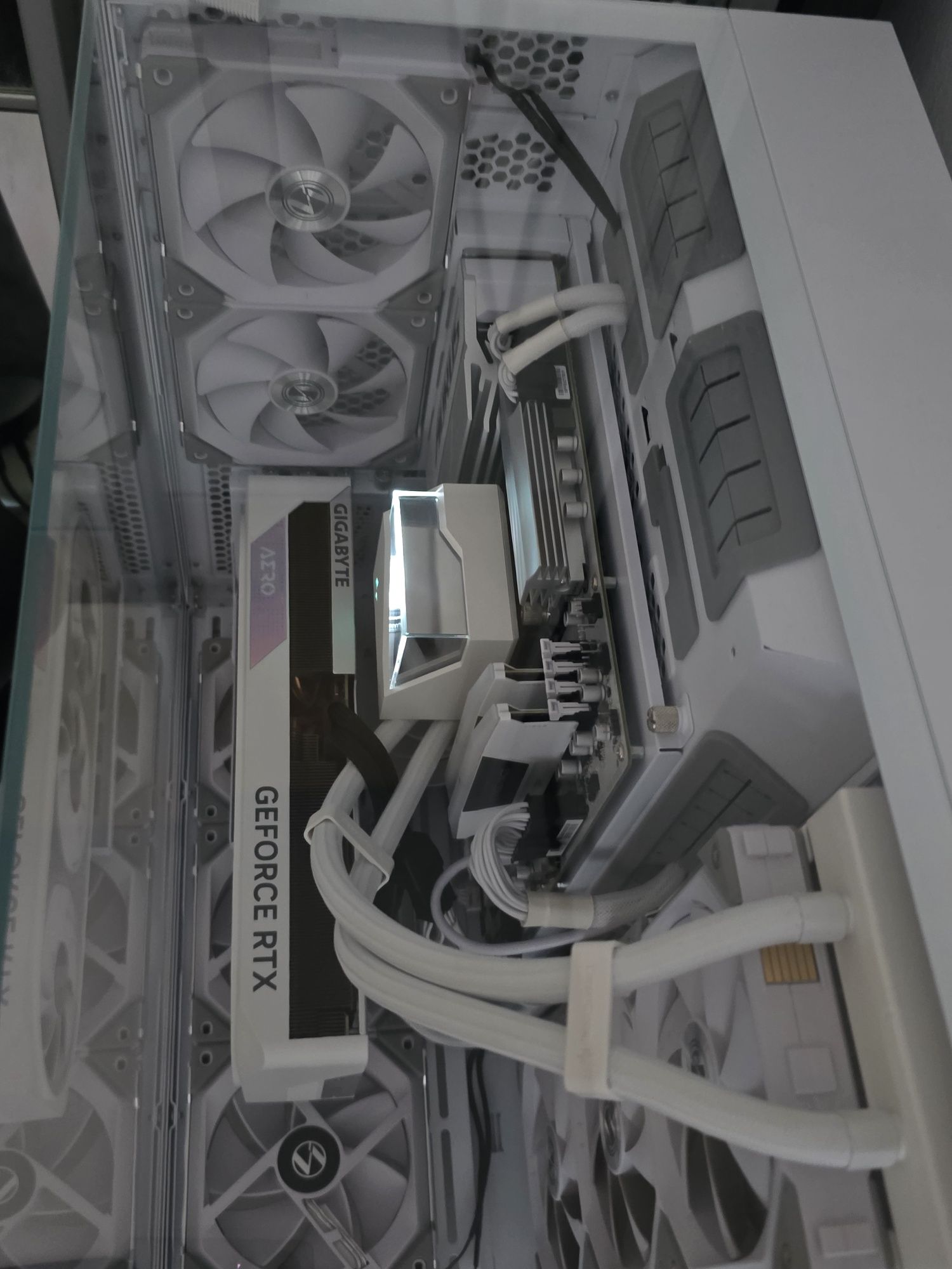 Calculator puternic care duce orice joc cu ryzen 9 si rtx 4070
