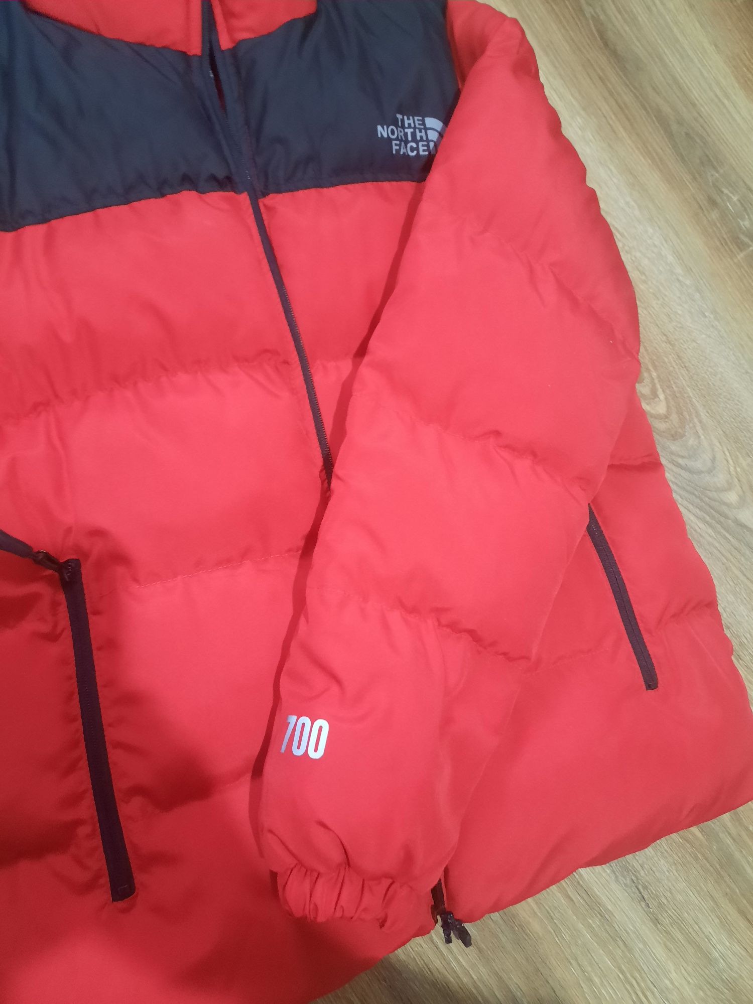 Geaca puf The North Face 700