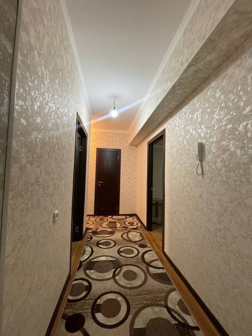Продам 2/4/7 Янгиюль