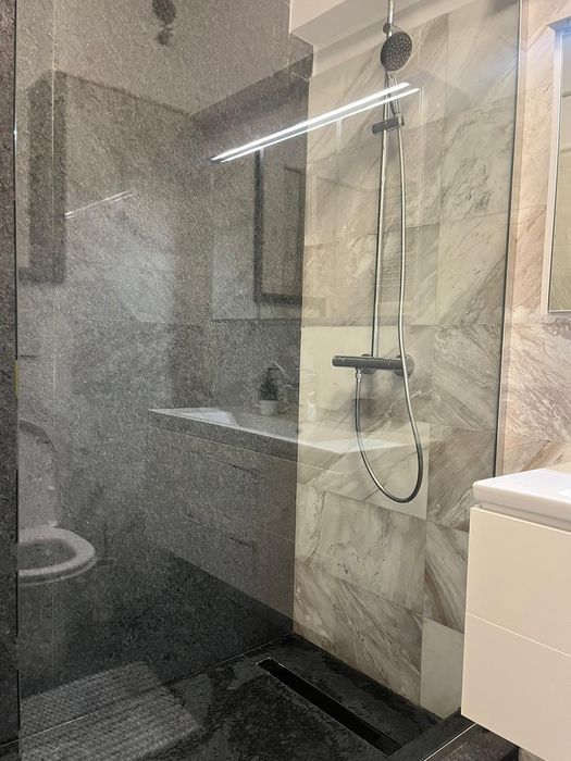 Închiriez apartament 2 camere, termen lung