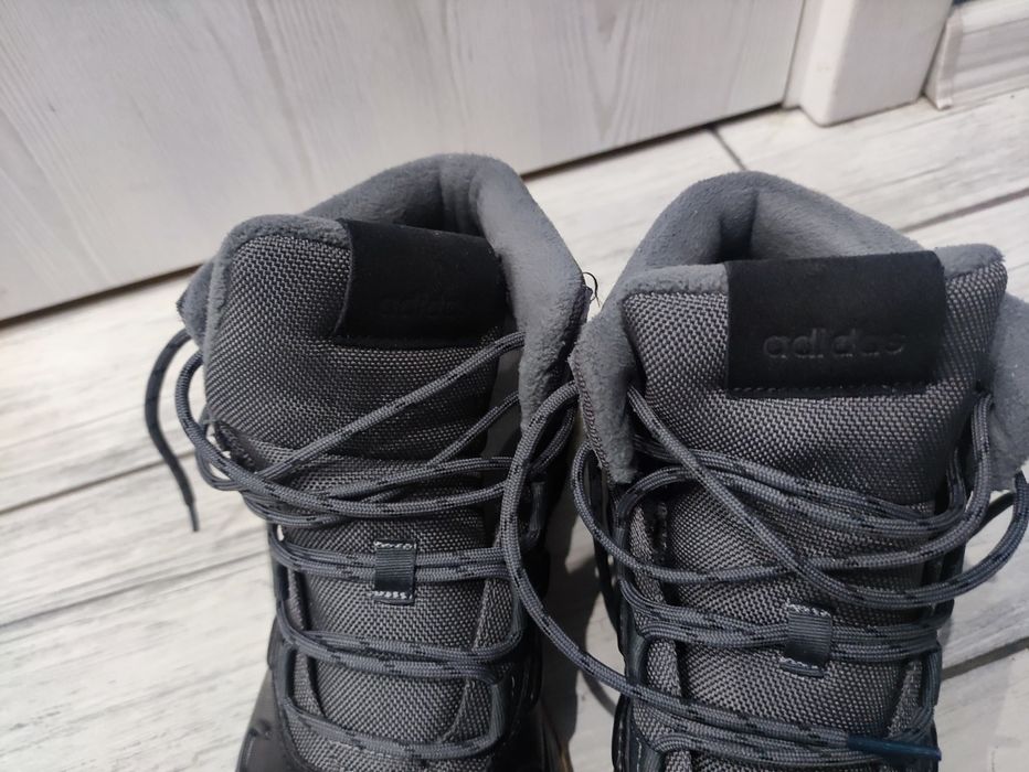 Зимни обувки Адидас 42 и 2/3 (Adidas)