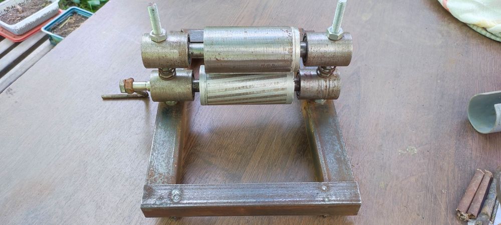 Продам валы валковый пресс вальцы