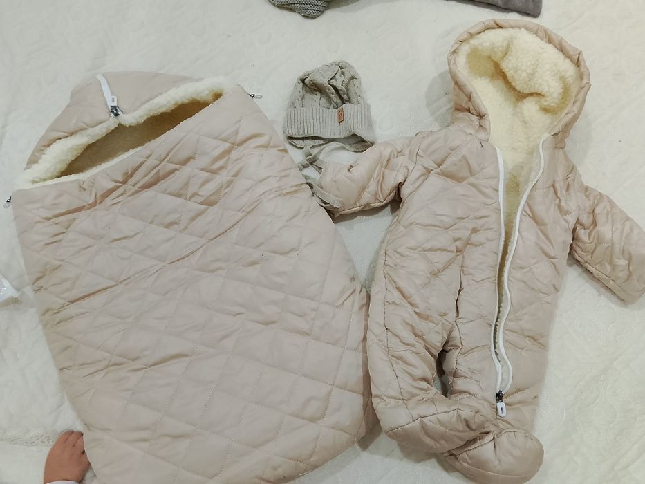 Конверт на выписку и шапка