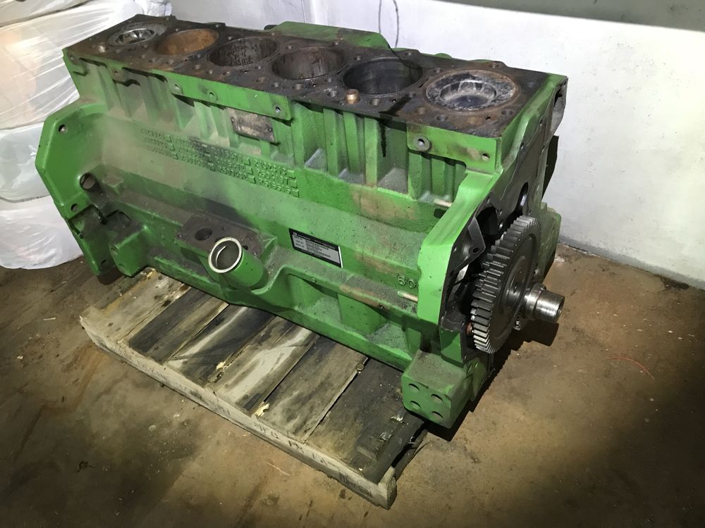 Блок двигателя John Deere 6081