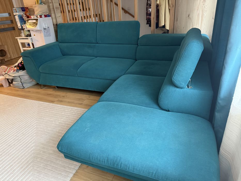 Coltar canapea cu extensie si lada depozitare