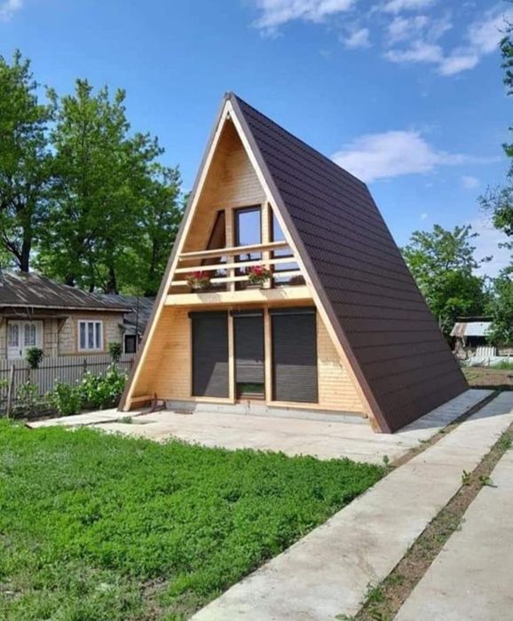 Vand cabane din lemn