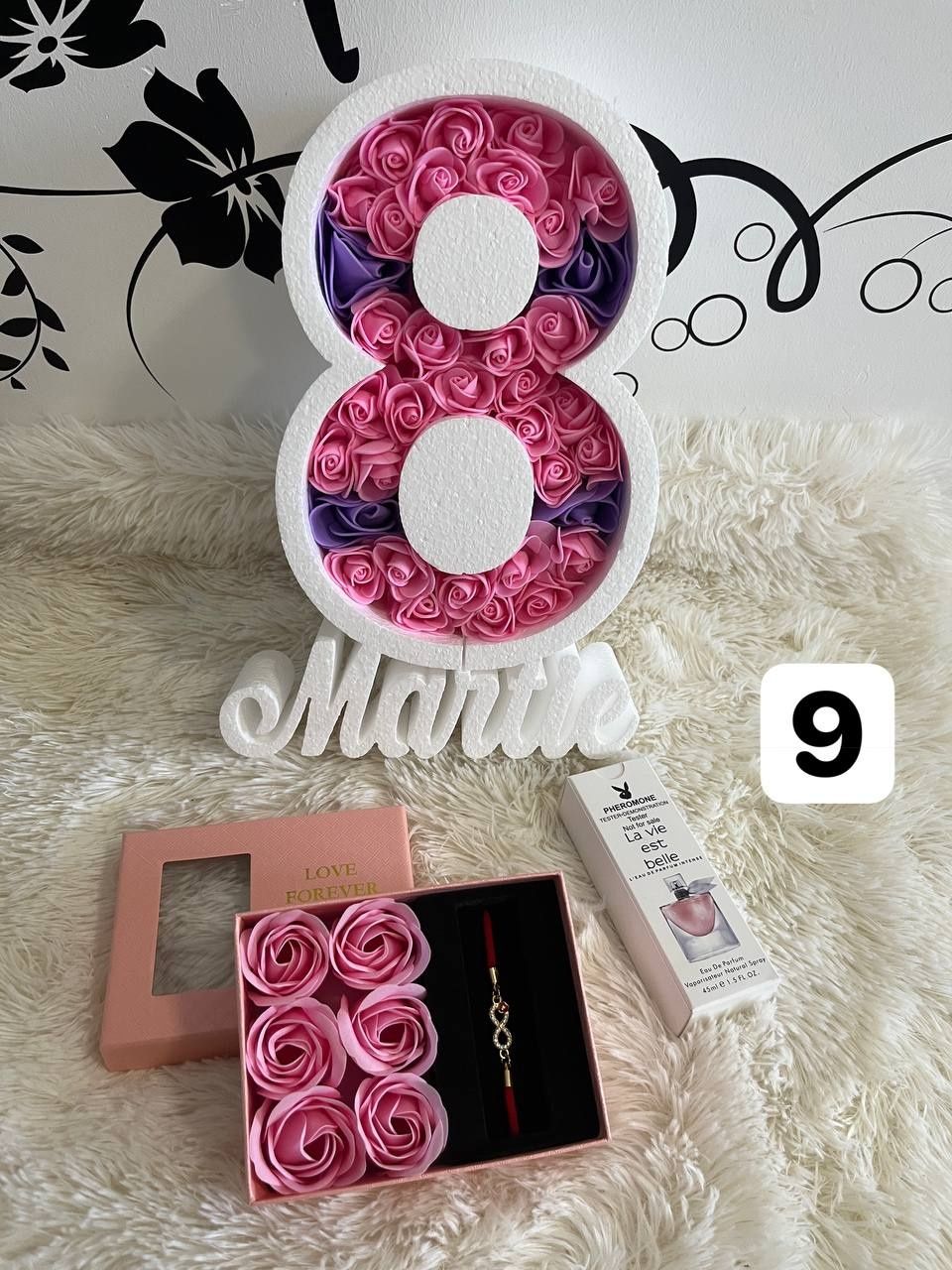 Set dama (cutie trandafiri+ceas+brățară +parfum)