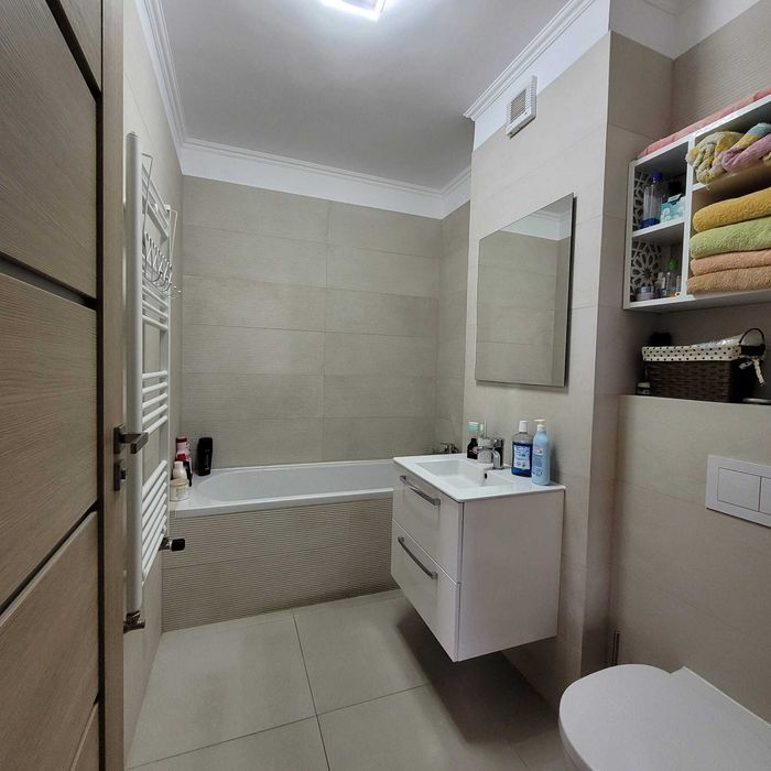 Apartament decomandat cu 3 camere + parcare, Adora Park Arad