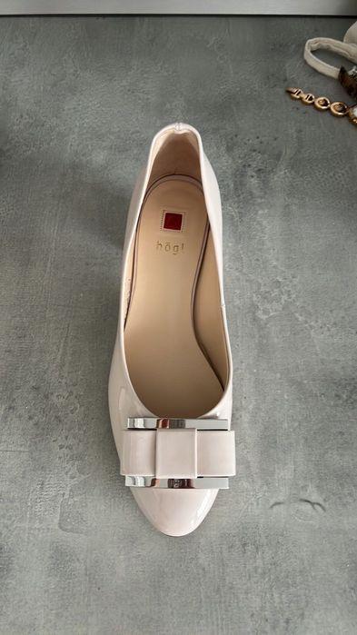 Обувки Нови hogl