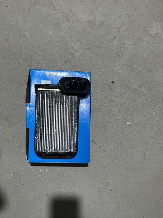 Новый радиатор печкт Volkswagen Passat B3-4, Golf II-II, Vento