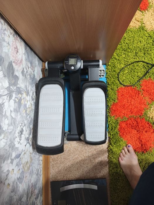 Продам тренажёр степпер б/у.Состочние  отличное.