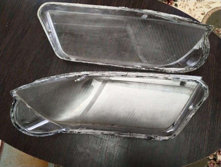 Продам стекло от фары