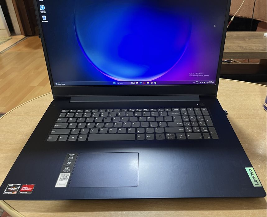 Lenovo Idea Pad 3 slim 17”