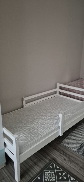 Продам кровать детскую, длина 165, ширина 85
