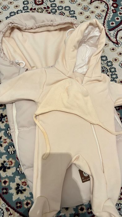 конверт в комплекте