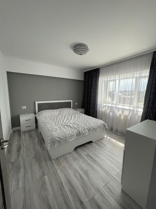 Vând Apartament cu 3 camere | 72mp | Obcini | Blocul cu BCR