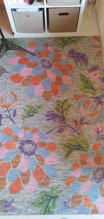 Красив индийски килим
