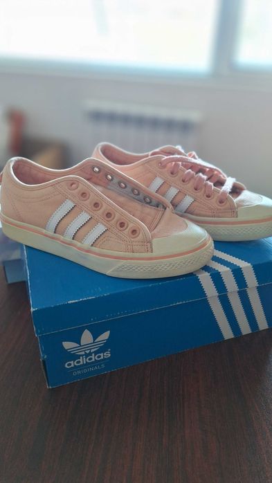 Дамски кецове Adidas