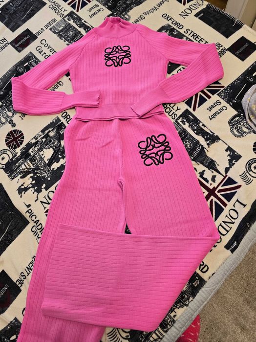 Compleu dama tricot roz