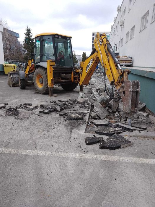 servicii demolari cu buldoexcavator, fundatii , deszapezire