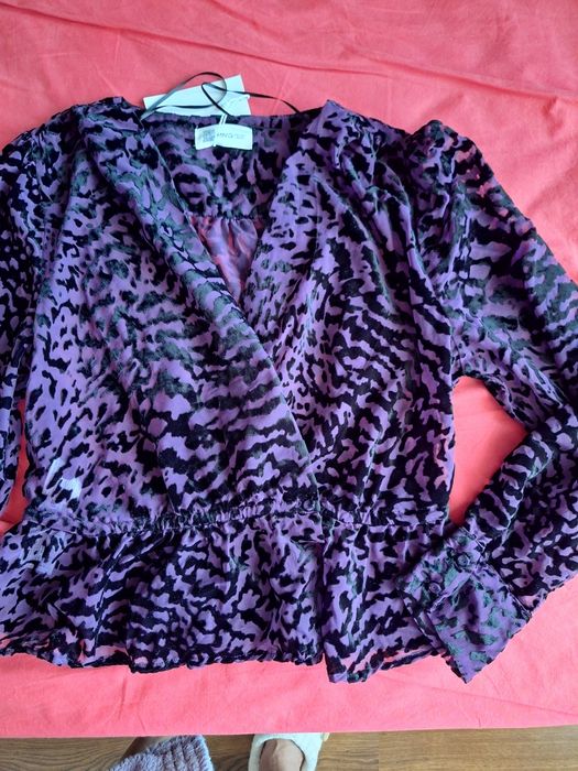 блуза от mango ново