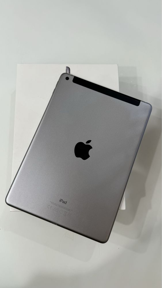 Продаю iPad 5 поколения