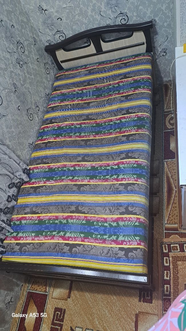 Kravat 1 kishilik 90×185