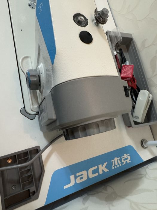 Машинки Jack и Jliki