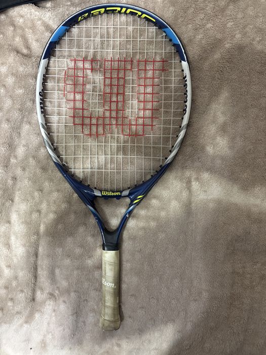 Детская ракетка Wilson размер 18( с чехлом)