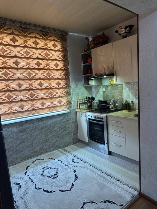 Продам юнусабад 19 квартал 3х комнатная 3/5/5