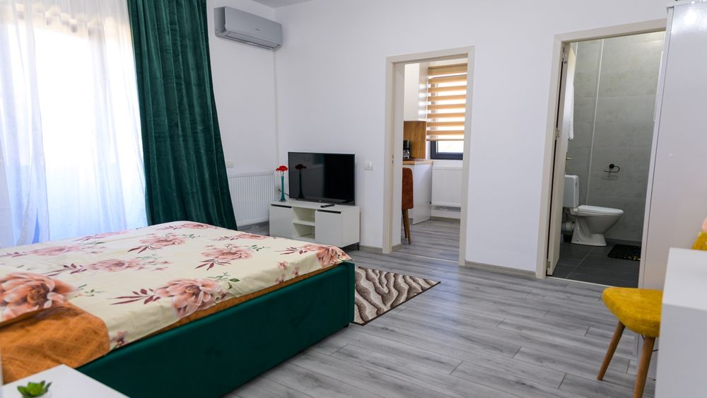 Închiriez garsonieră de lux în regim hotelier