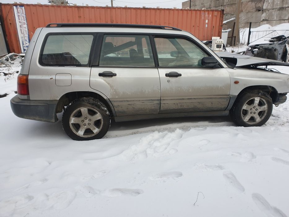Продам субару форестер по запчастям
