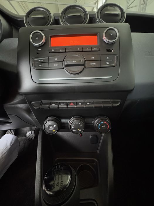 Dacia Duster 2022, 35.000km, Motor 1.0