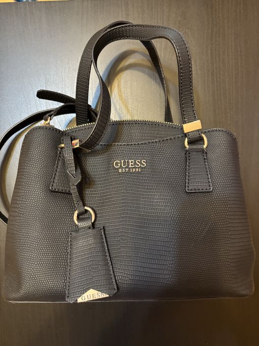 Geantă umăr Guess pt femei