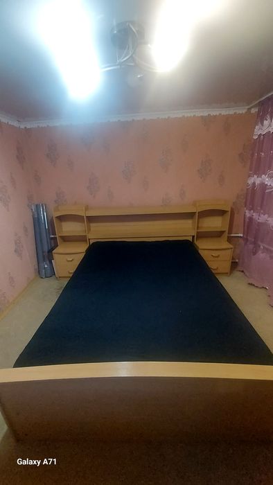 Продам спальный гарнитур