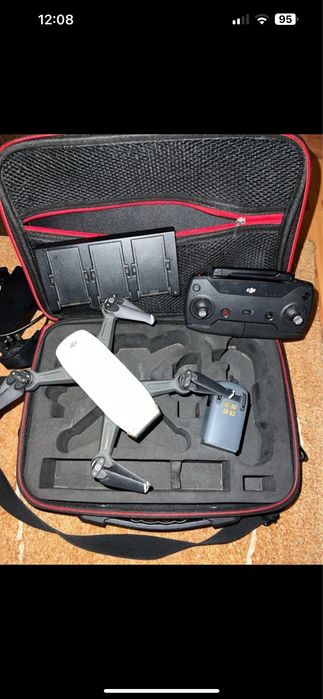 DJI Spark – stare excelentă, cu telecomandă și cutie de transport!