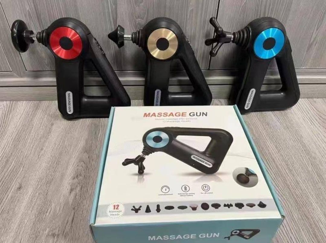 Портативный массажёр Massage Gun с 12 насадками