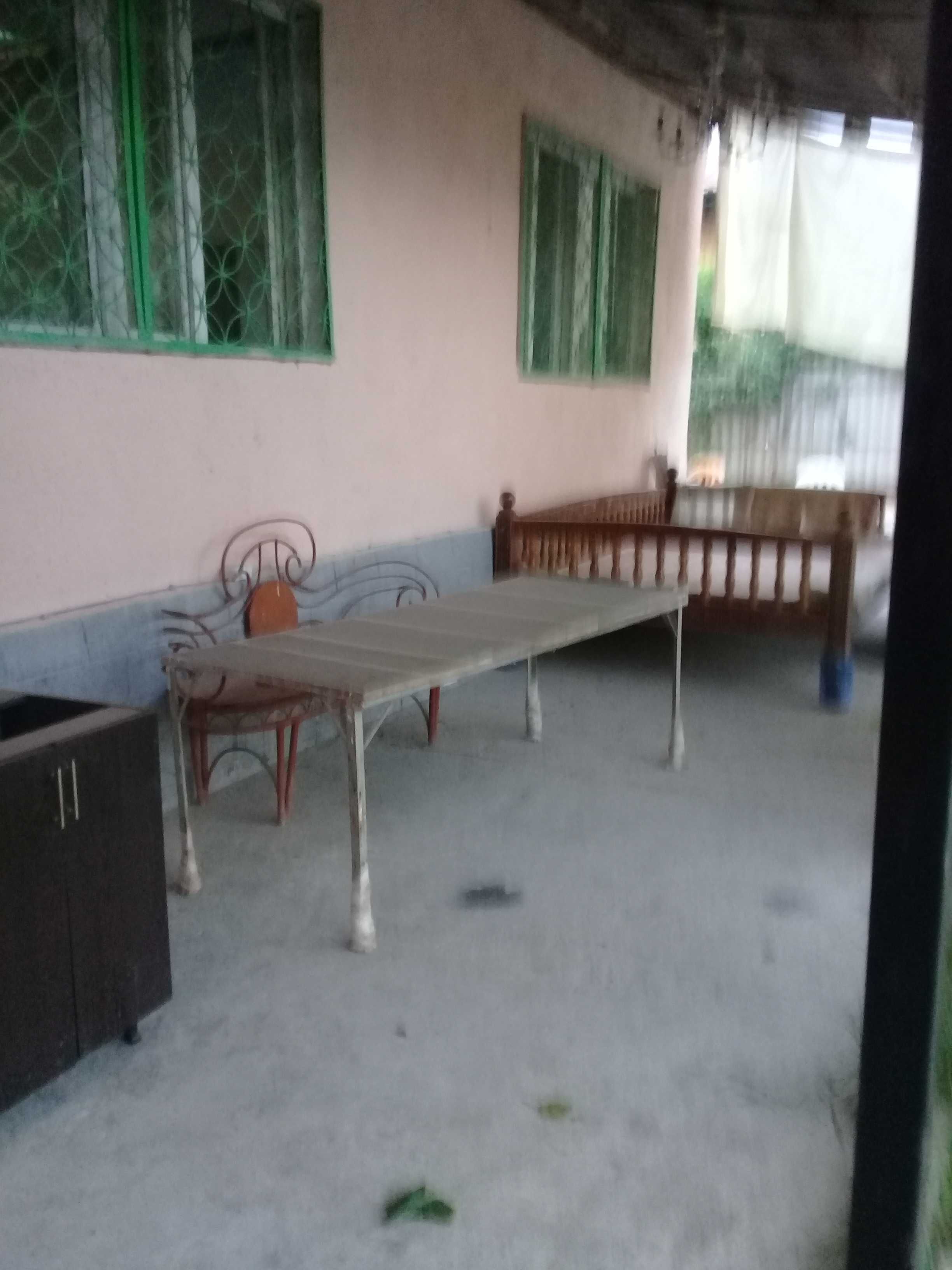Сдаю в аренду дачу в Халкабаде Янгиюльского района топчан летняя кухня