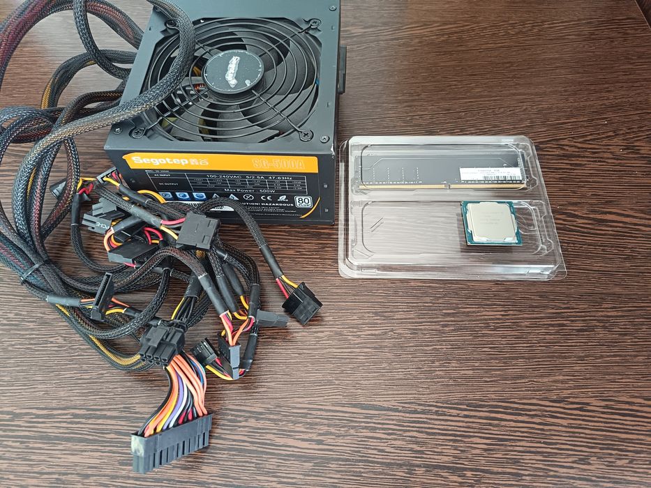 Vând componente PC