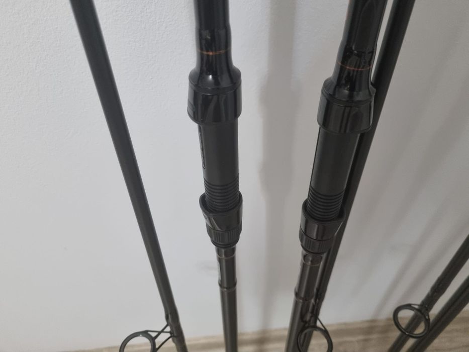 SET 4 Lansete Legend Carp 3.90 m 3.75 LBS 2 tronsoane