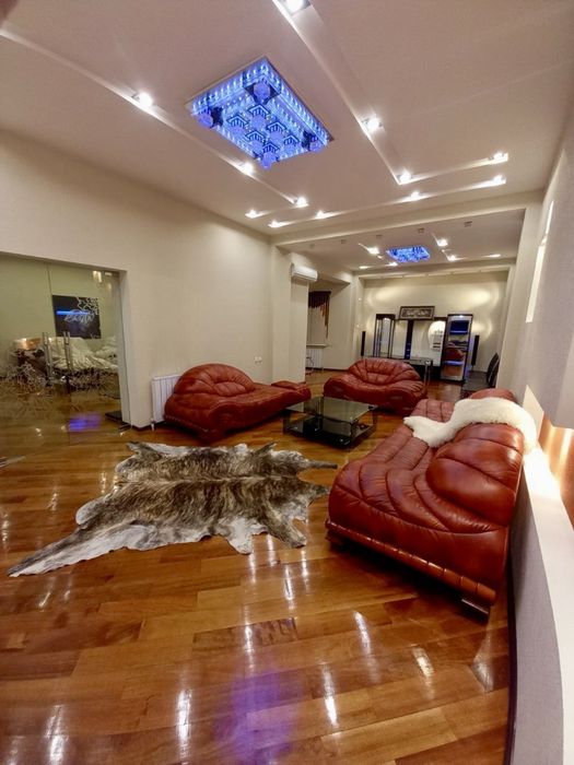 Продаётся 4 уровневый коттедж,Юнус-абад , перекресток Шахристанская!