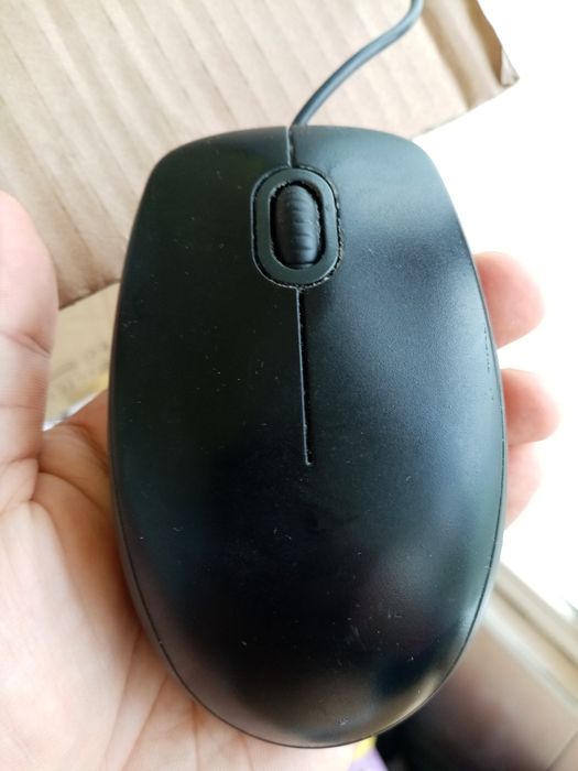 vand tastatura, mouse, cablu dvi-vga, cablu sunet, cablu scart