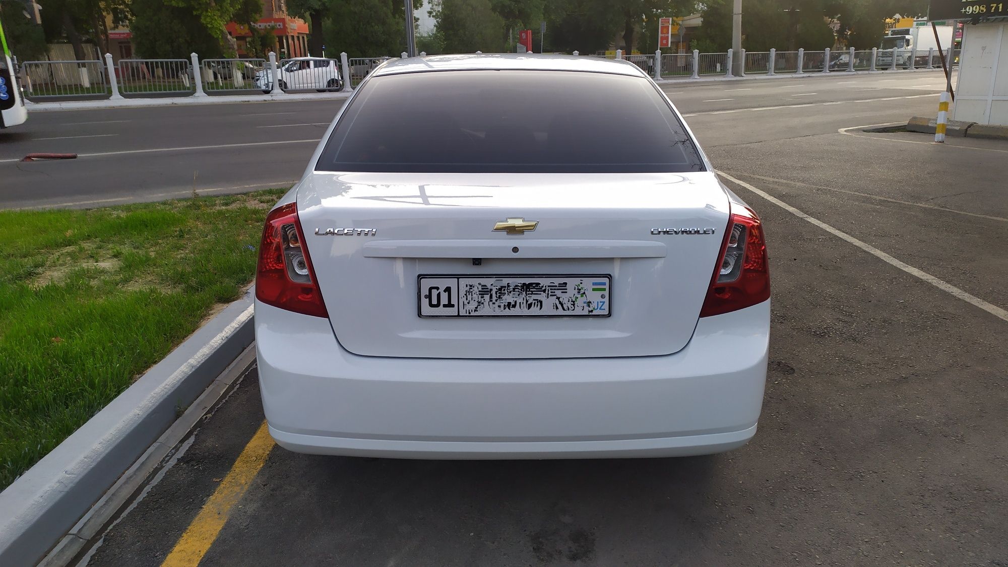 Chevrolet Lasetti 2011 (MT)
2 позиция (MТ)
Двигатель: 1.8 
Год: 2011
П