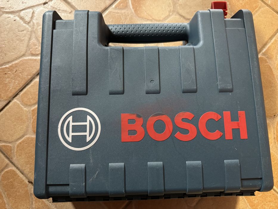 Bormasina de gaurit profesionala cu percutie BOSCH