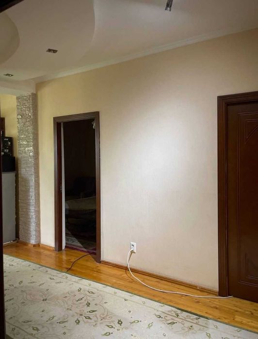 Юнусабад 8, 4/4/4 Продаётся квартира на против Биллур